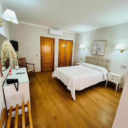 Hotel Salvador Bailén Buitenkant foto