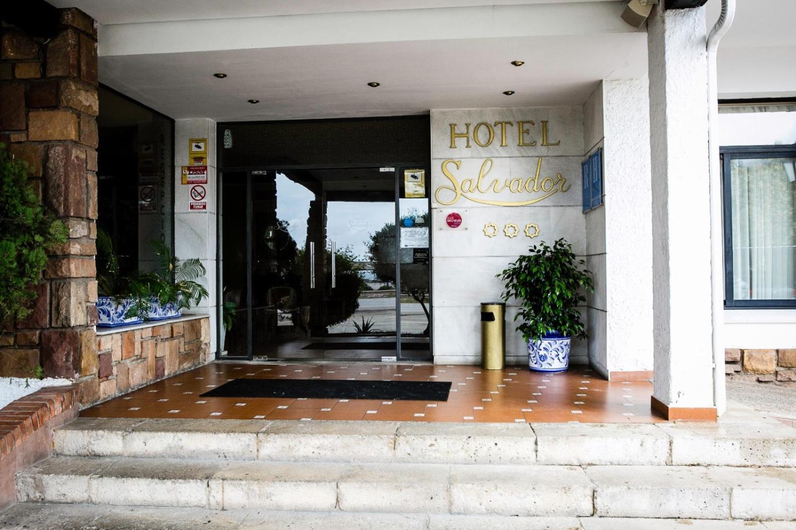Hotel Salvador Bailén Buitenkant foto