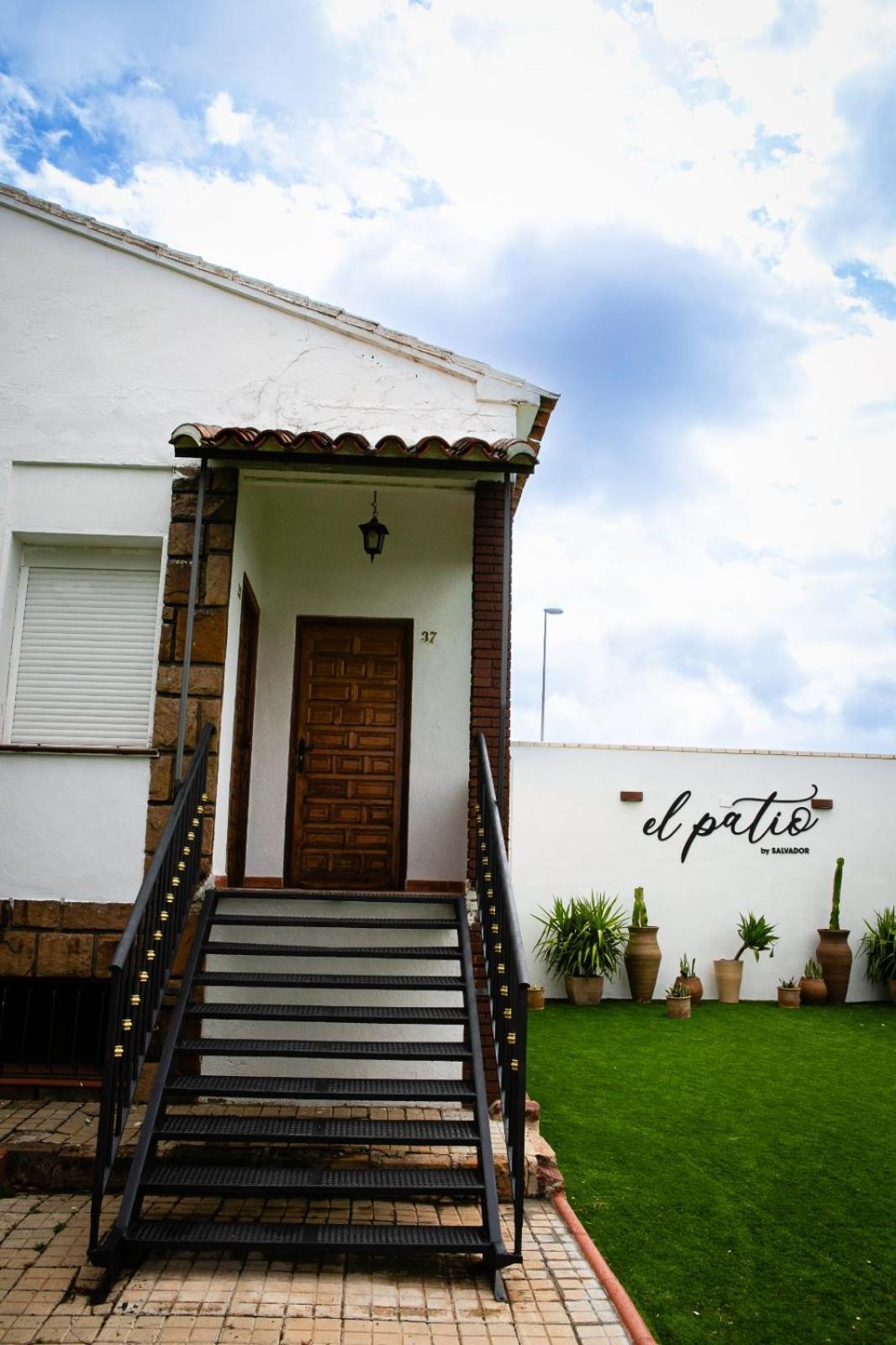 Hotel Salvador Bailén Buitenkant foto