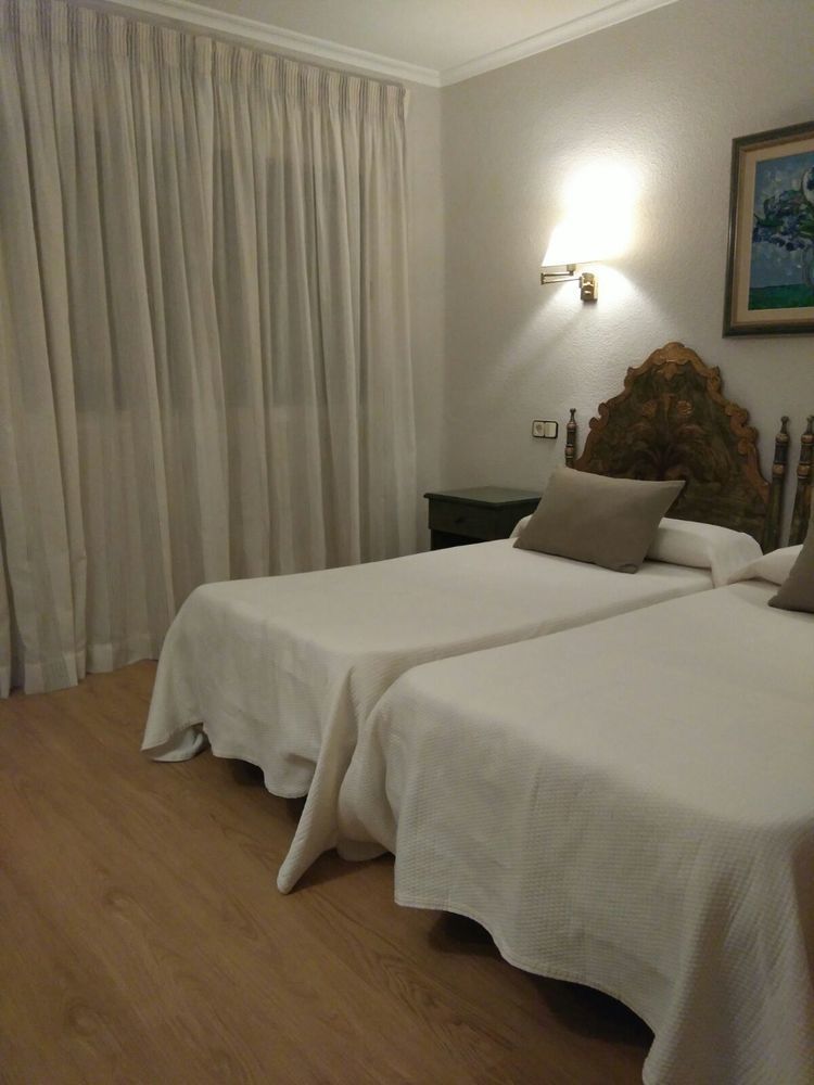 Hotel Salvador Bailén Buitenkant foto